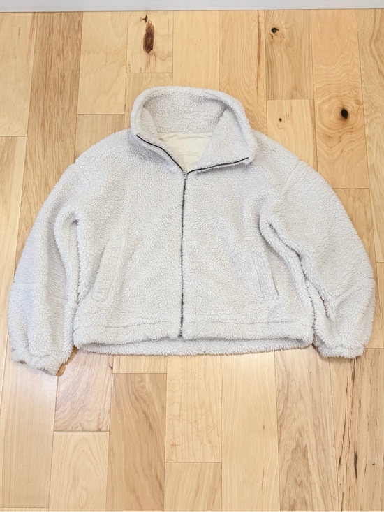 lululemon athletica Jackets & Blazers - Lululemon Women’s Cinchable Fleece Sherpa Zip-Up Jacket